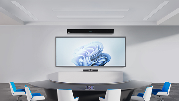 INTEGRATING AUDIO AND VIDEO FOR IMMERSIVE HYBRID MEETING EXPERIENCE